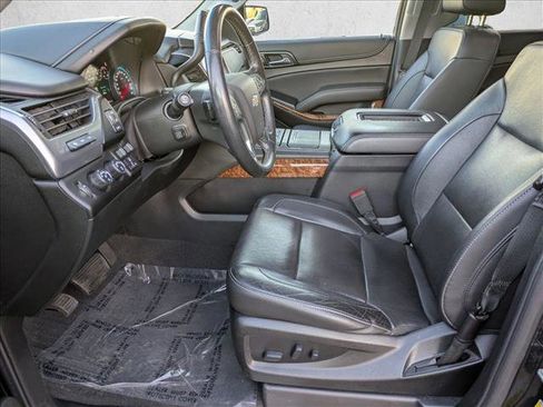Used 2020 Chevrolet Tahoe Premier w/ 6.2L Performance Package image 19