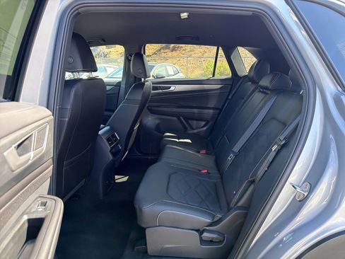 Certified 2026 Volkswagen Atlas Cross Sport SE AWD/4WD image 14