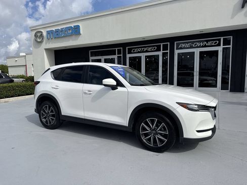 Used 2018 MAZDA CX-5 Touring w/ Preferred Equipment Package FWD image 6