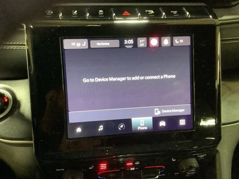 Used 2023 Jeep Grand Cherokee L Laredo image 37