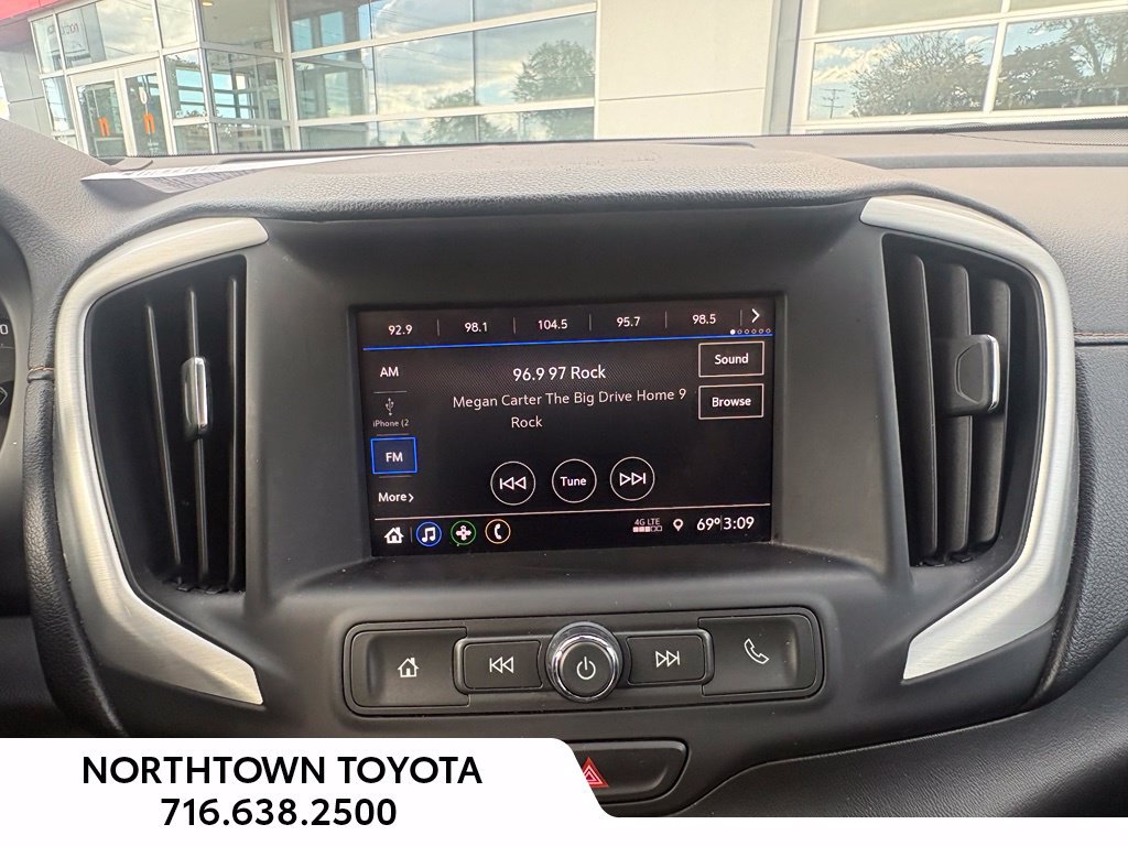 Used 2020 GMC Terrain SLE w/ Driver Convenience Package FWD image 24