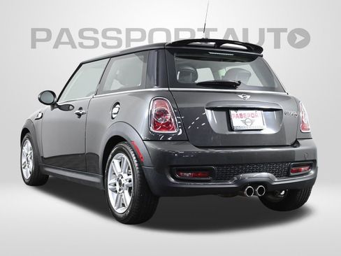 Used 2011 MINI Cooper S image 6