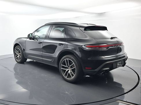 Certified 2026 Porsche Macan AWD/4WD image 3