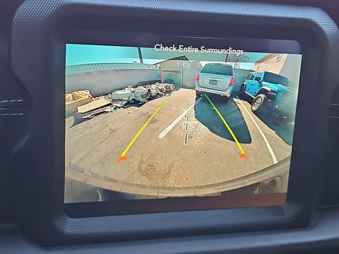 Used 2023 Jeep Wrangler Sahara image 28