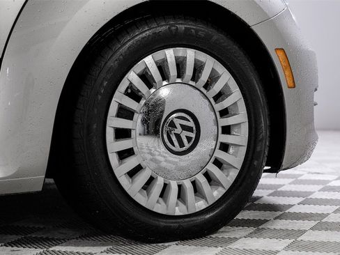 Used 2016 Volkswagen Beetle 1.8T SE image 47