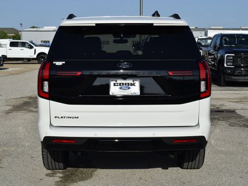 New 2025 Ford Expedition Platinum w/ Stealth Performance Package image 5