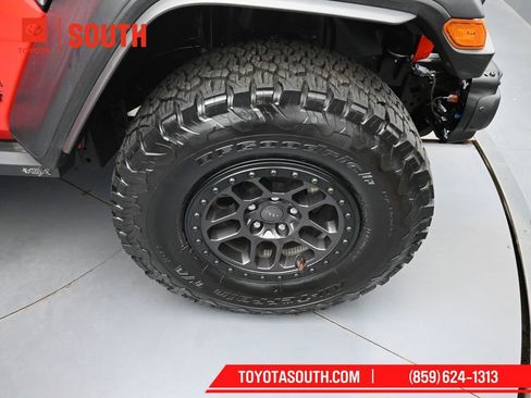 Used 2022 Jeep Wrangler Unlimited Rubicon w/ Xtreme Recon 35" Tire Package image 36