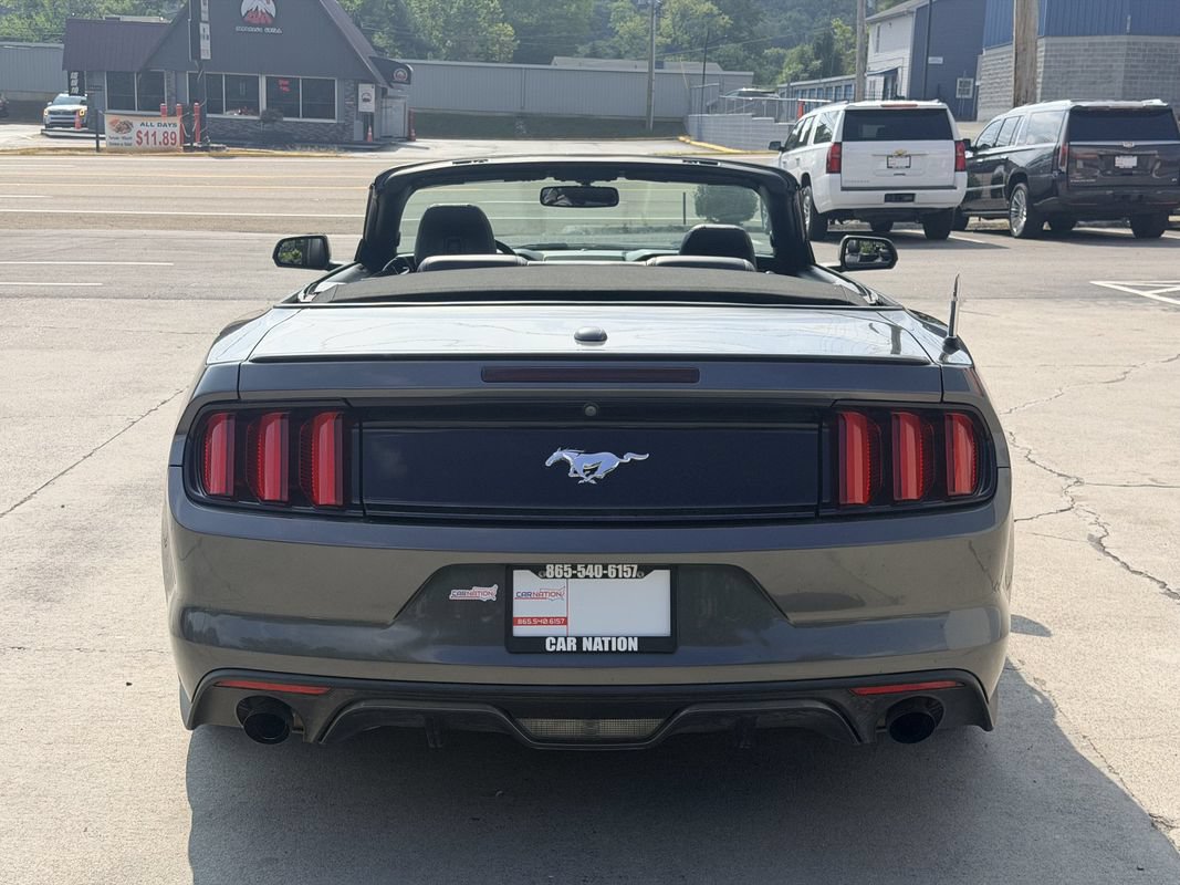 Used 2016 Ford Mustang Premium RWD image 5