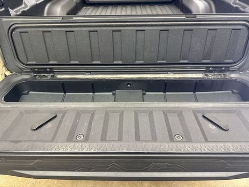 Certified 2024 Chevrolet Colorado ZR2 w/ ZR2 Convenience Package III AWD/4WD image 26