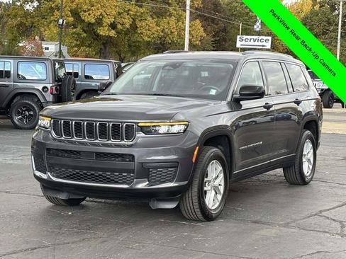 Used 2023 Jeep Grand Cherokee L Laredo image 30