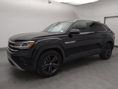 Used 2020 Volkswagen Atlas Cross Sport SEL AWD/4WD image 2