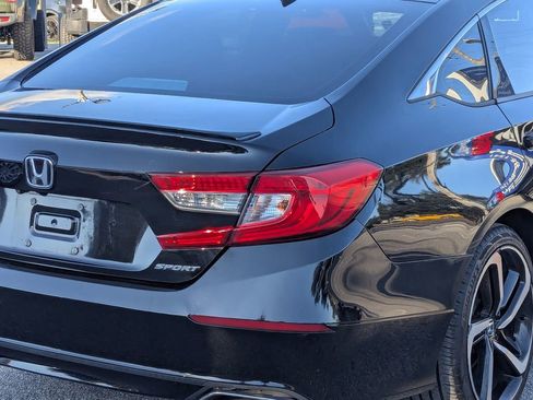 Used 2019 Honda Accord Sport image 7