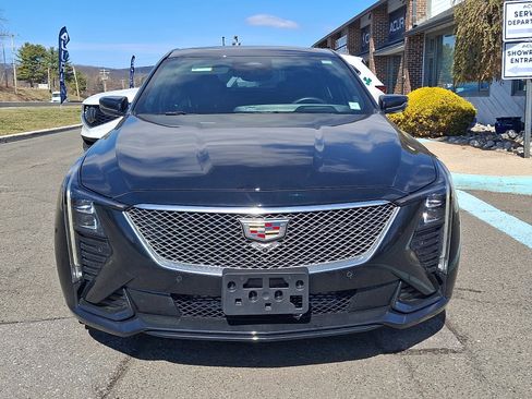 Used 2025 Cadillac CT5 Sport w/ Technology Package image 2