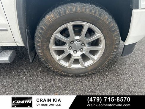 Used 2018 GMC Sierra 1500 Denali AWD/4WD image 8
