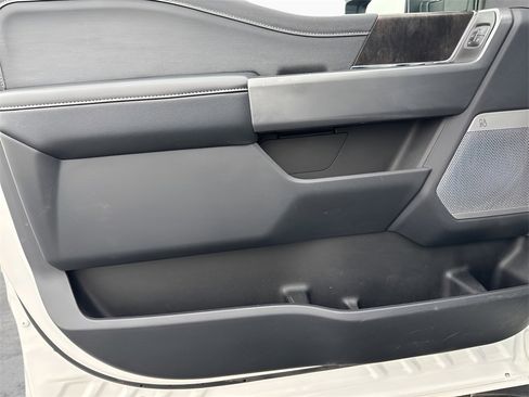 Used 2023 Ford F350 Lariat w/ Lariat Ultimate Package image 19