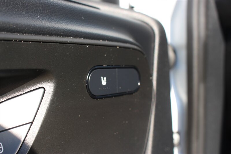 Used 2025 Mercedes-Benz Sprinter 2500 image 34