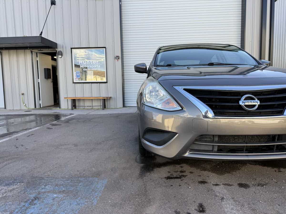 Used 2016 Nissan Versa SV FWD image 15