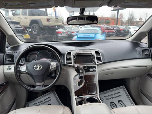 Used 2010 Toyota Venza image 13