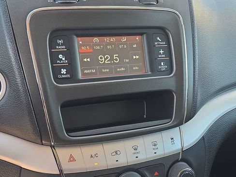Used 2016 Dodge Journey SE w/ Comfort/Convenience Group AWD/4WD image 16