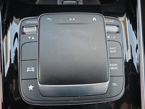 Used 2023 Mercedes-Benz GLB 250 4MATIC image 28