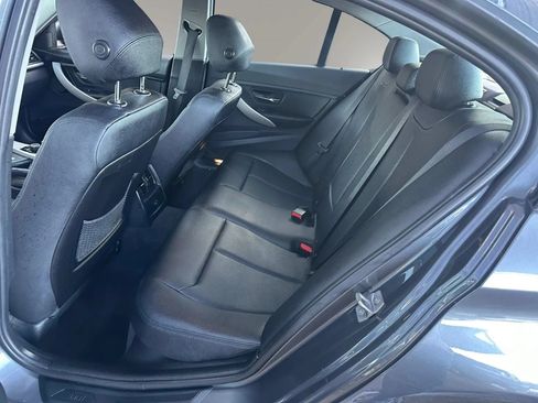Used 2014 BMW 320i Sedan RWD image 21