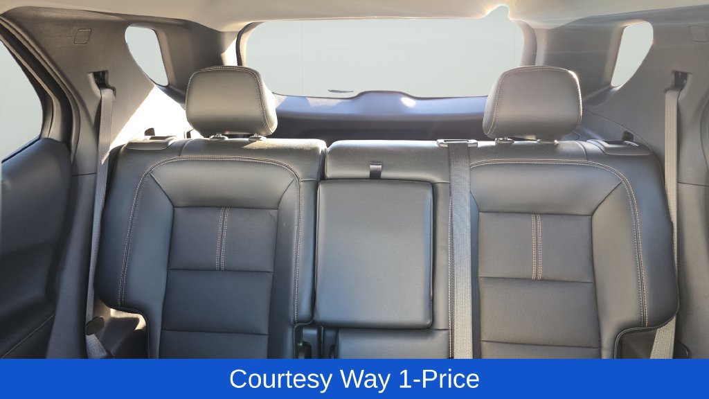 Used 2024 Chevrolet Equinox Premier FWD image 13