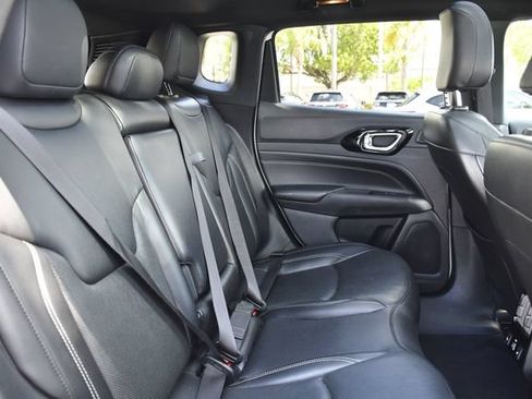Used 2022 Jeep Compass High Altitude AWD/4WD image 24