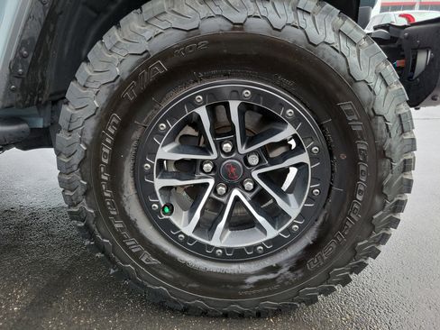 Used 2024 Jeep Wrangler Unlimited Rubicon image 5