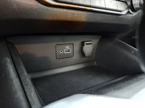 Used 2024 Nissan Altima 2.5 S FWD image 18