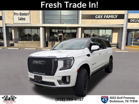 Used 2023 GMC Yukon XL Denali Ultimate AWD/4WD image 3