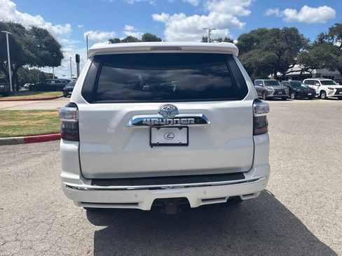 Used 2017 Toyota 4Runner Limited RWD image 4