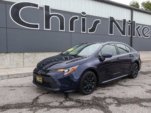 Used 2023 Toyota Corolla LE image 1
