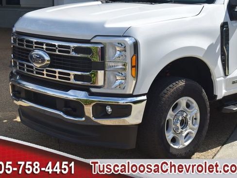 Used 2025 Ford F250 XLT w/ FX4 Off-Road Package image 36