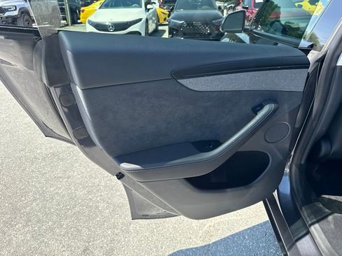 Used 2026 Tesla Model Y Long Range AWD/4WD image 30