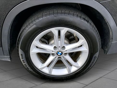 Used 2019 BMW X3 sDrive30i w/ Driving Assistance Package image 11