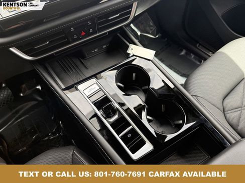 Used 2025 Volkswagen Atlas SE AWD/4WD image 24