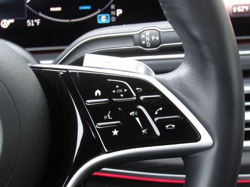 Certified 2025 Mercedes-Benz GLS 450 4MATIC image 32