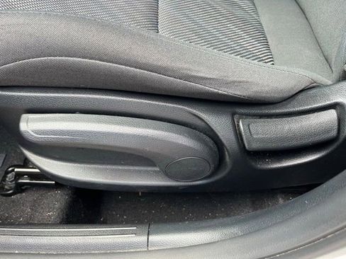 Certified 2022 Kia Seltos LX image 20