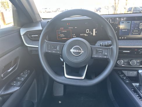 New 2026 Nissan Kicks S image 23