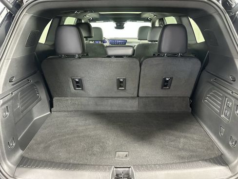 Used 2026 Buick Enclave Avenir w/ Super Cruise Package AWD/4WD image 27