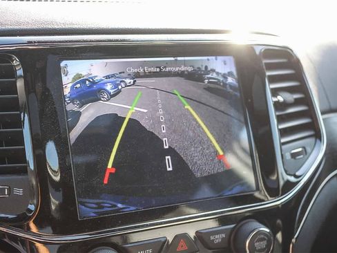 Used 2019 Jeep Grand Cherokee High Altitude image 33