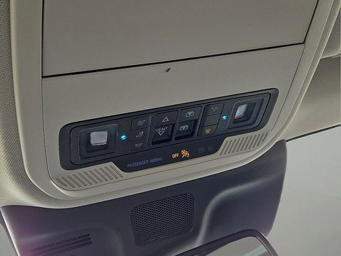 Used 2025 Ford Expedition Max Active image 29