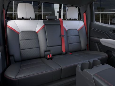 New 2026 GMC Canyon AT4X w/ LPO, Black Badging Package AWD/4WD image 17