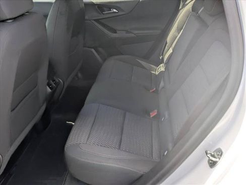 Used 2025 Chevrolet Equinox LT w/ Safety and Technology Package FWD image 17