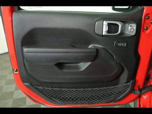 Used 2021 Jeep Wrangler Unlimited Sport image 13