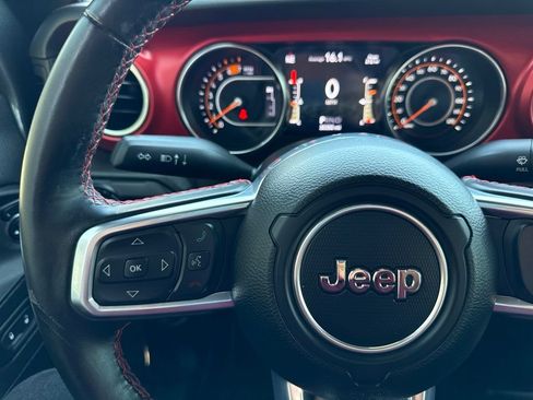 Used 2023 Jeep Wrangler Unlimited Rubicon AWD/4WD image 25