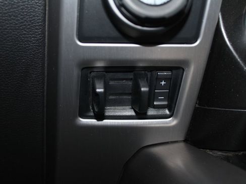 Used 2018 Ford F150 Platinum w/ Equipment Group 701A Luxury image 33