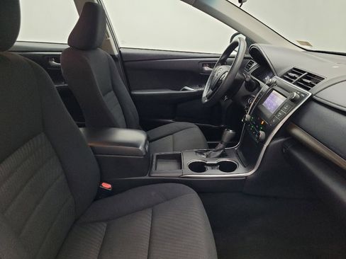 Used 2015 Toyota Camry LE FWD image 21