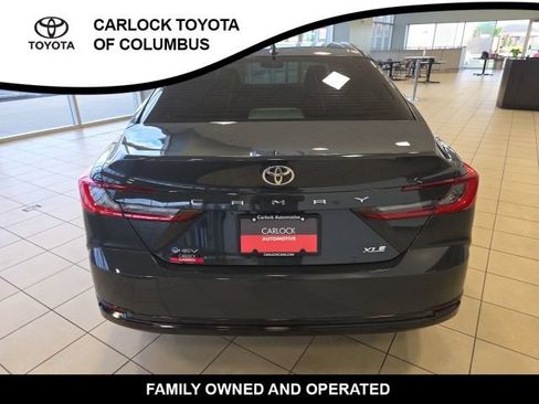 Used 2025 Toyota Camry XLE FWD image 9