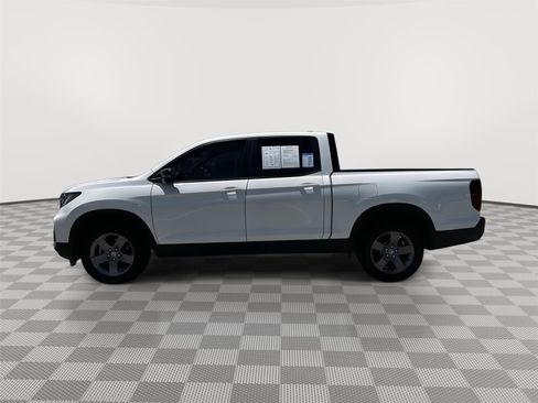 Certified 2025 Honda Ridgeline TrailSport image 3